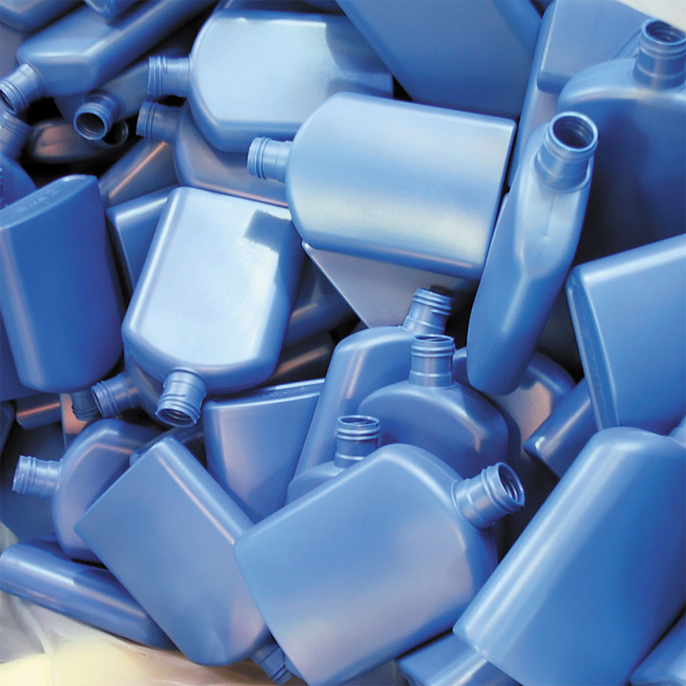 M303HighHard_Plastikflaschen.jpg